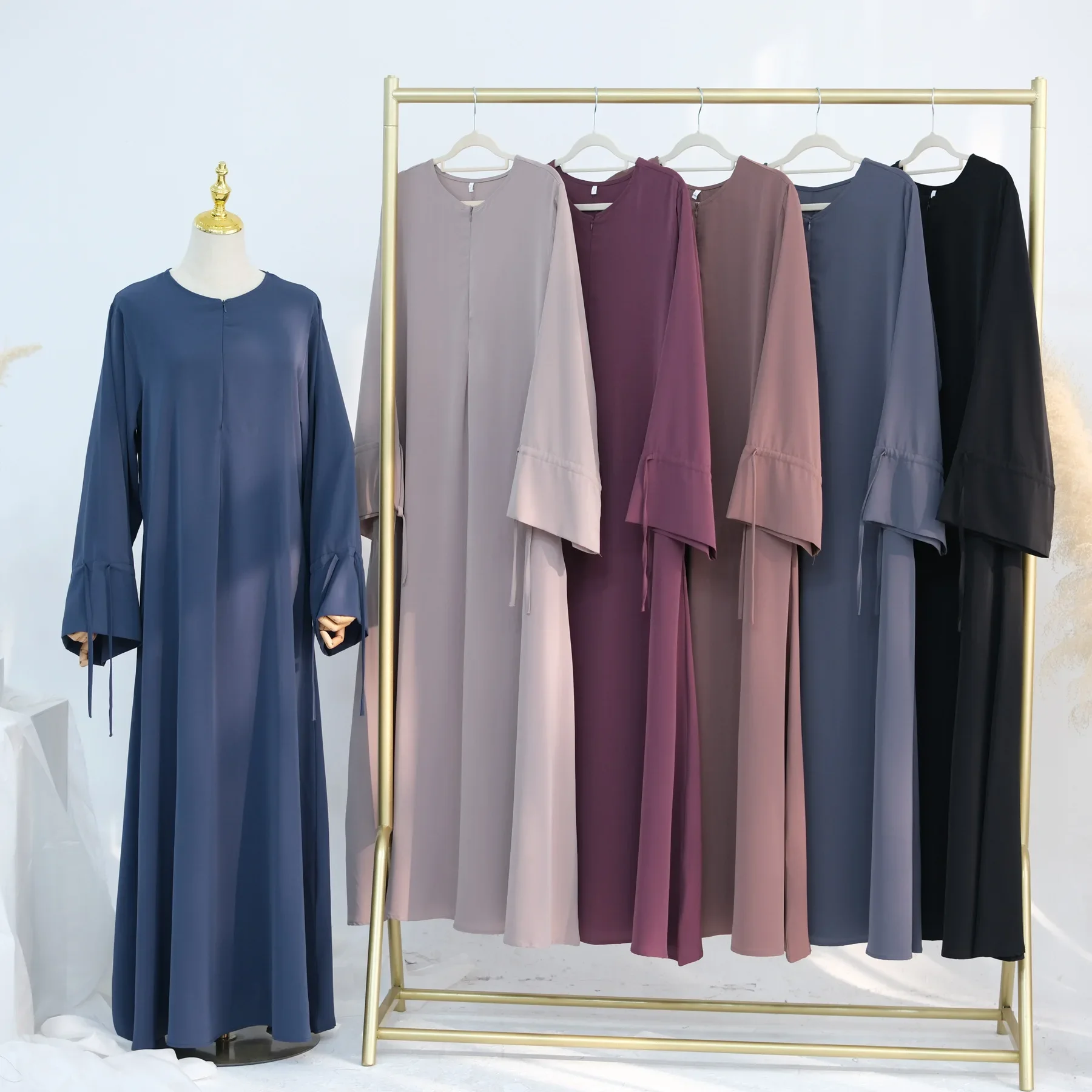 Robe musulmane élégante à lacets – Style Abaya Jalabiya 2025