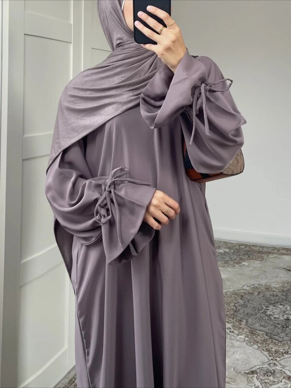 Robe musulmane élégante à lacets – Style Abaya Jalabiya 2025 – Image 2