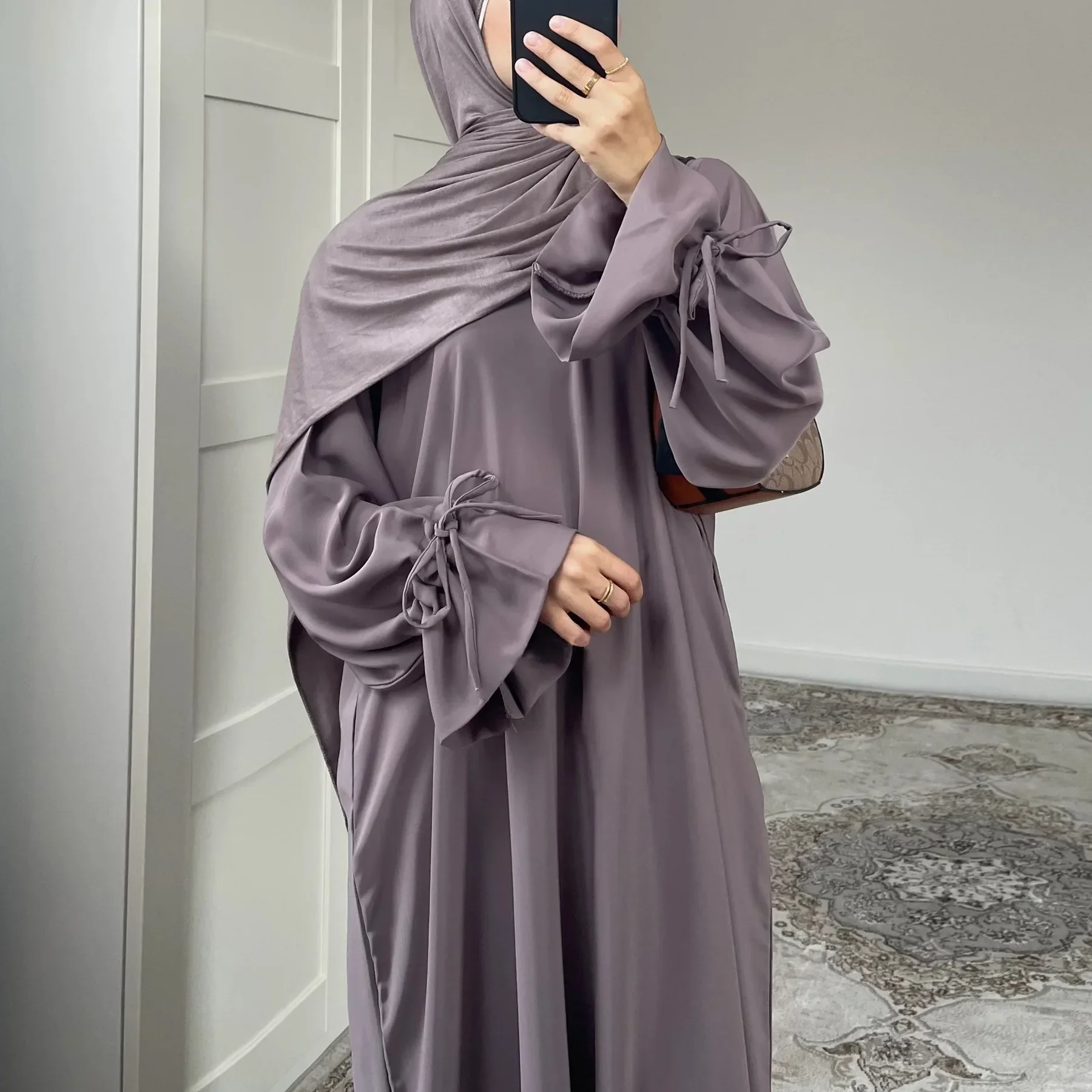Robe musulmane élégante à lacets – Style Abaya Jalabiya 2025