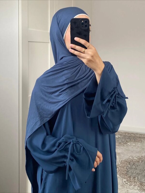 Robe musulmane élégante à lacets – Style Abaya Jalabiya 2025 – Image 3
