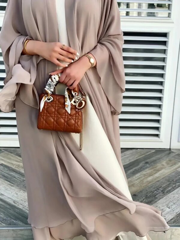Robe modeste longue à taille nouée – Ensemble élégant avec hijab et manteau – Image 2