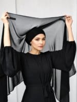 Hijab en mousseline de soie avec boucle magnétique – Image 3