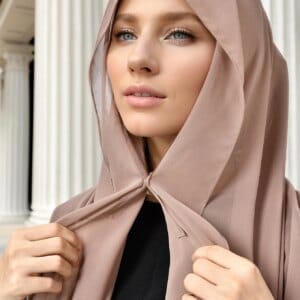 Hijab en mousseline de soie avec boucle magnétique