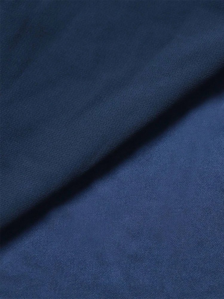 Robes monochromes à col en V,, ceinture ornée Robes monochromes à col en V,, ceinture ornée