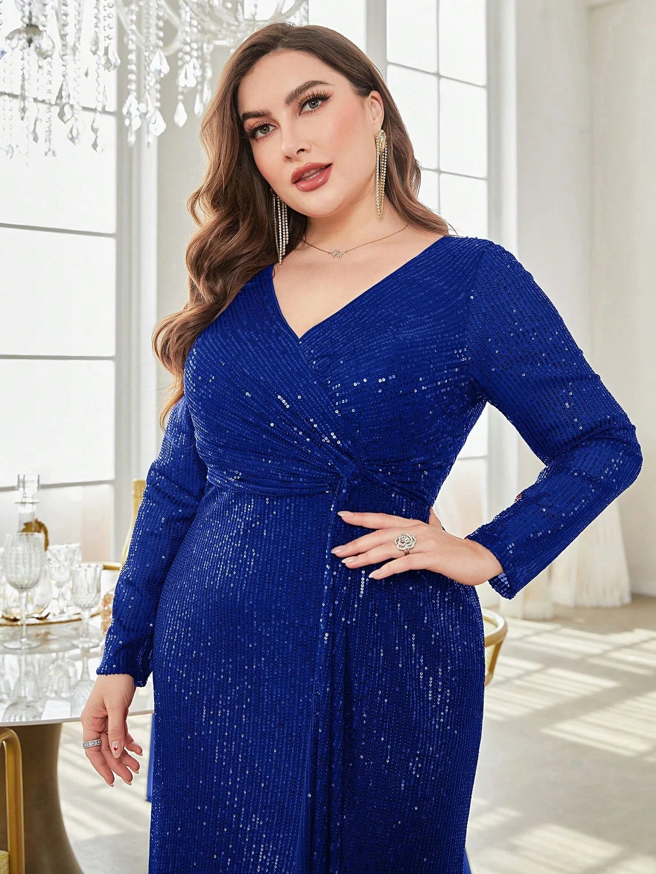 Robe de soirée de luxe grande taille, col en v, manches longues, paillettes, élégante Robe de soirée de luxe grande taille, col en v, manches longues, paillettes, élégante
