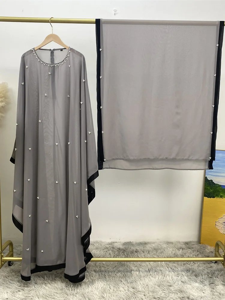 Abaya gris