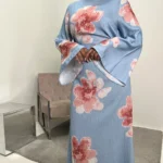 Abaya longue fluide fleurie manches larges élégante femme – Image 6
