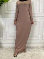Abaya élégante avec hijab assorti, légère et confortable. Idéale Ramadan, Eid ou quotidien – Image 2