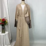Abaya kimono luxe avec sac style Dubaï Ramadan chic