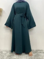 Abaya caftan légère et élégante pour femme musulmane. Tissu fluide, confort optimal et style raffiné pour un quotidien modeste et agréable en été. – Image 10