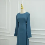 Abaya raffinée avec dentelle et ceinture élégante – Image 10