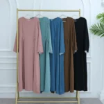 Abaya raffinée avec dentelle et ceinture élégante – Image 2