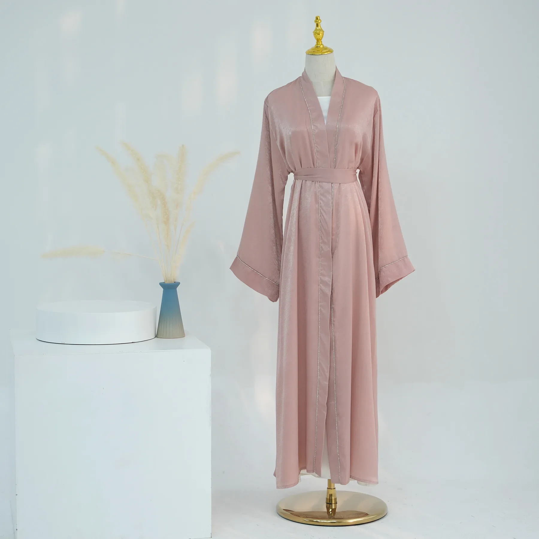 Abaya rose